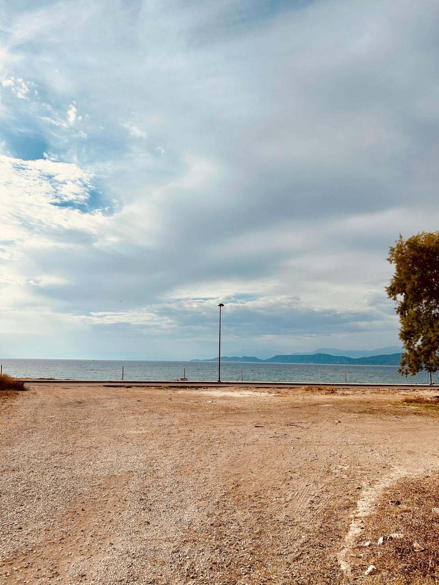 Marina'S Seacret Apartment Corinth ภายนอก รูปภาพ